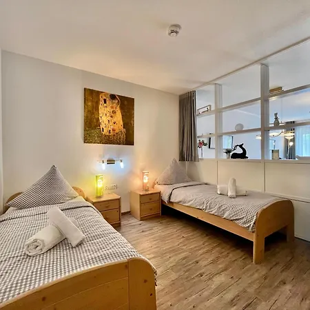 Auszeit A5 Montana Haus *